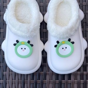 Brand new with tags Cute kids winter slippers, kids Winter Warm Slippers